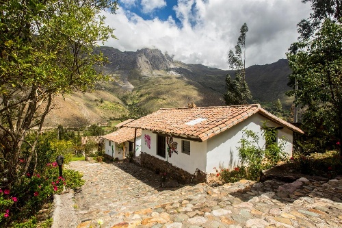 Ollantaytambo Village image 1