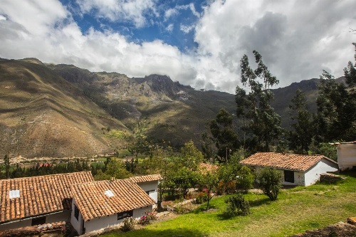 Ollantaytambo Village image 3